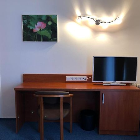 Hotel Mirabell แอร์ลังเงิน ภายนอก รูปภาพ