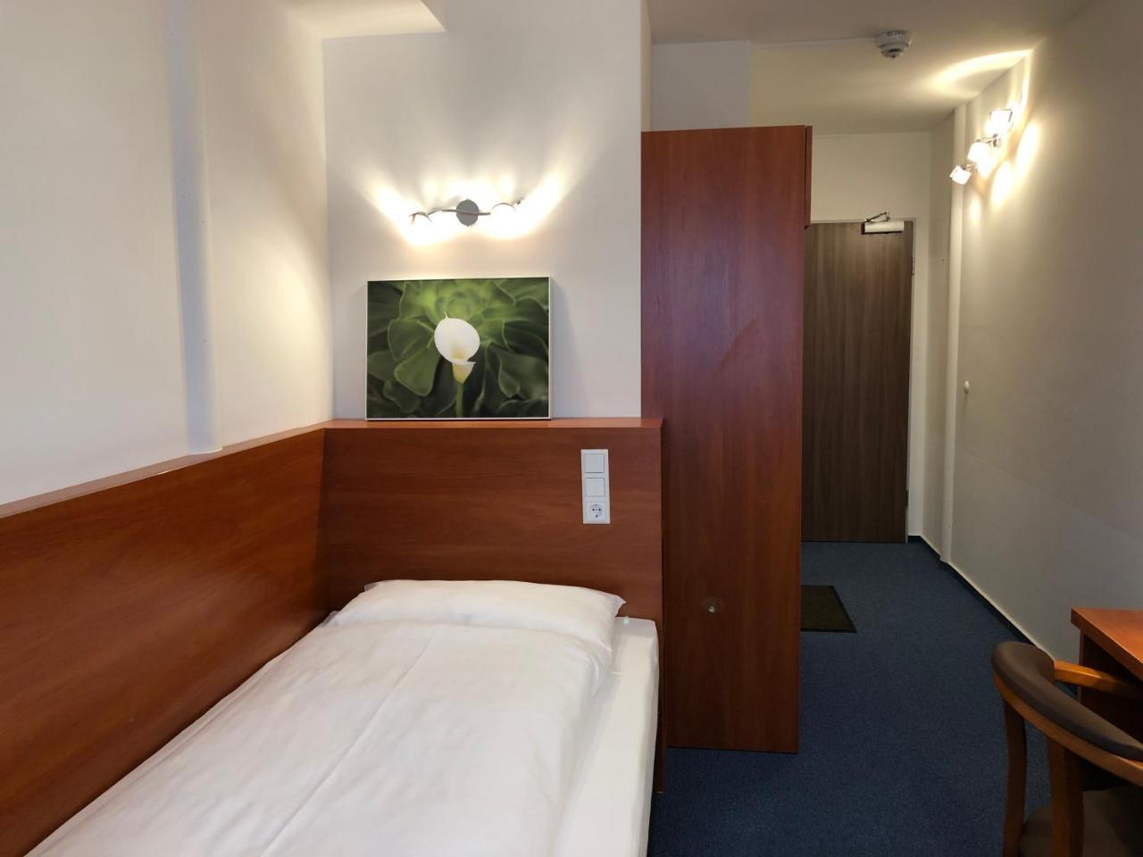 Hotel Mirabell แอร์ลังเงิน ภายนอก รูปภาพ