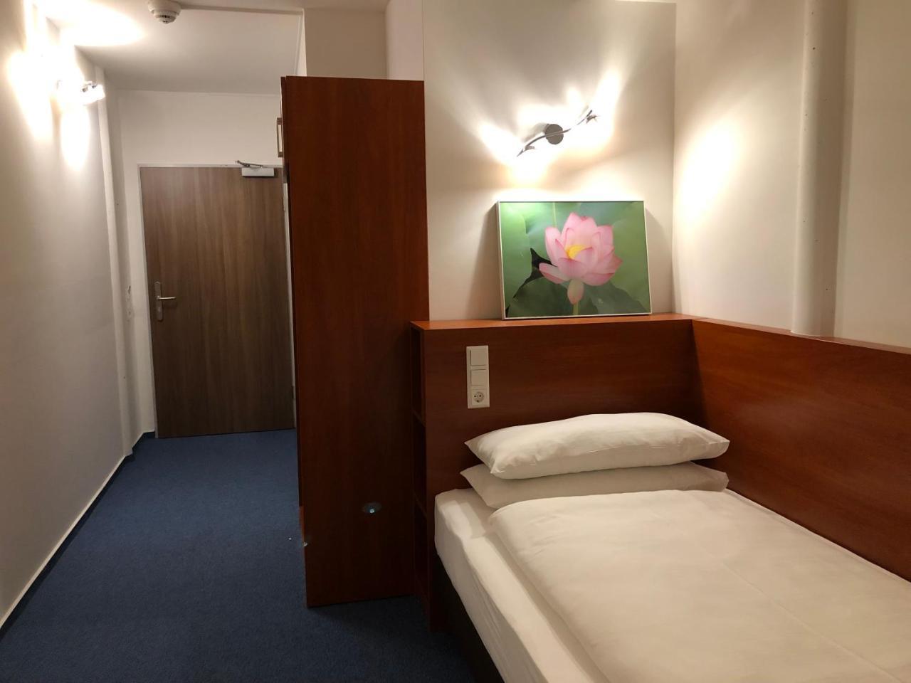 Hotel Mirabell แอร์ลังเงิน ภายนอก รูปภาพ
