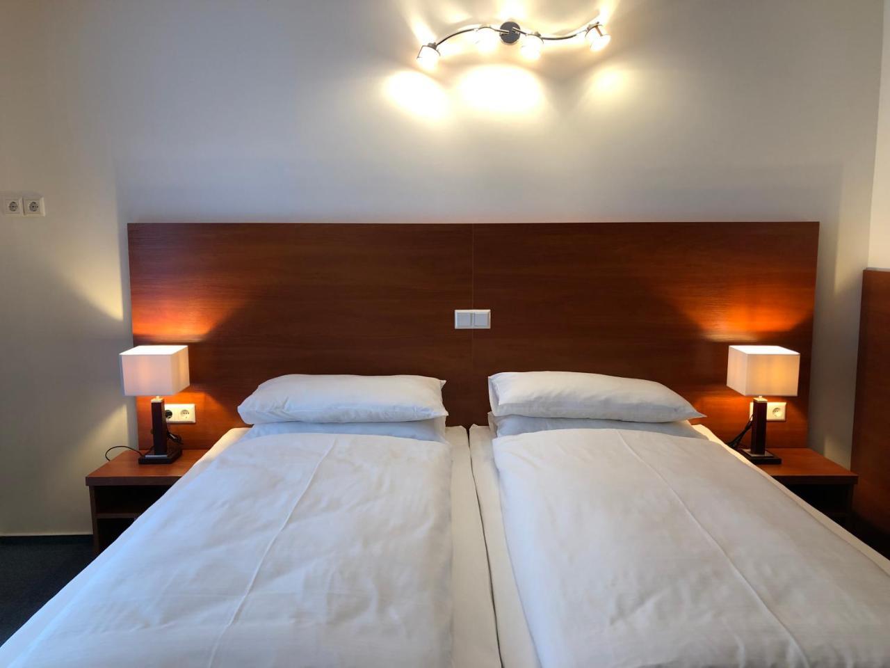Hotel Mirabell แอร์ลังเงิน ภายนอก รูปภาพ