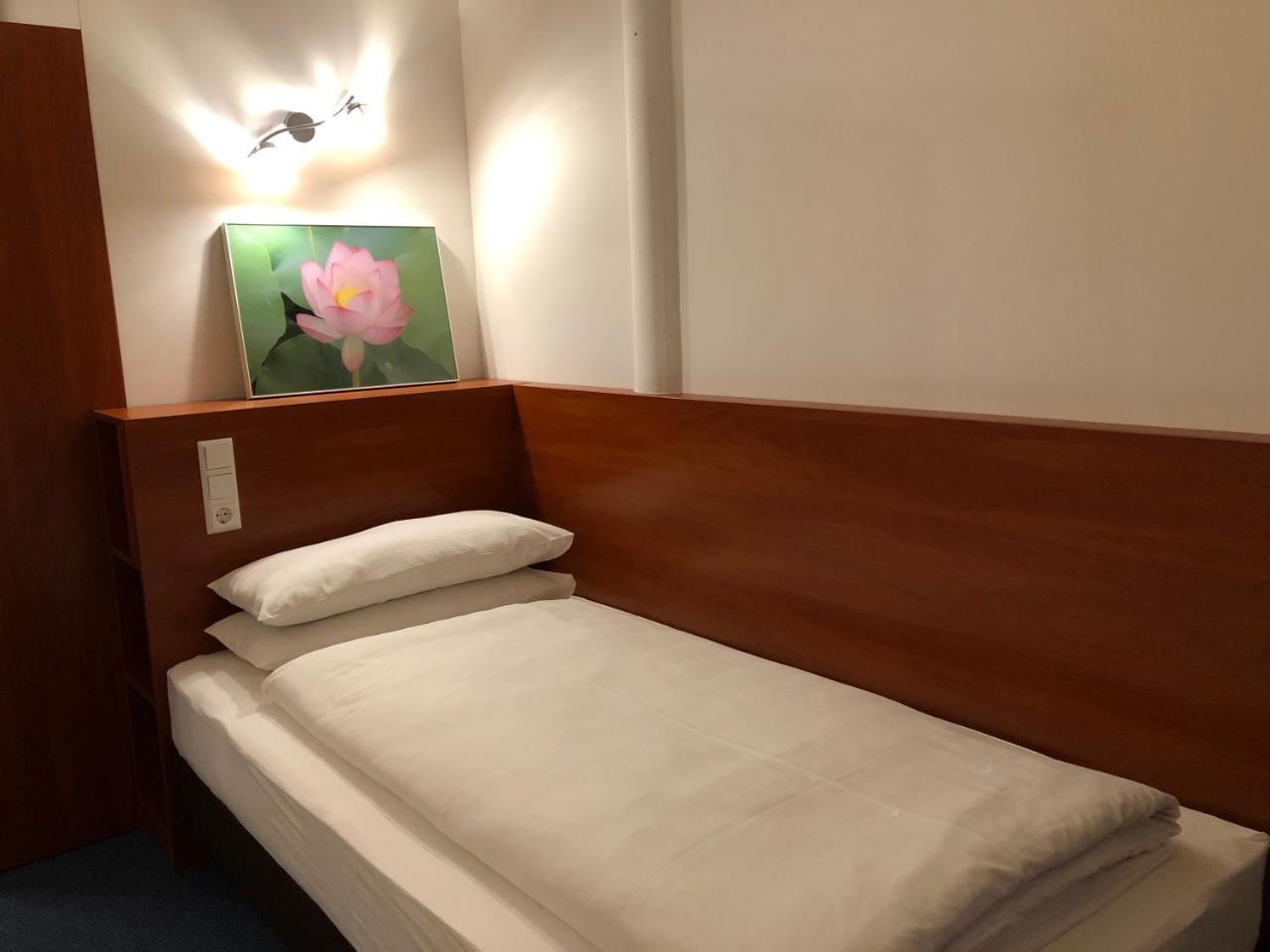 Hotel Mirabell แอร์ลังเงิน ภายนอก รูปภาพ